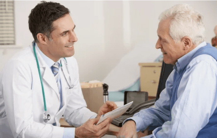 O médico assistente